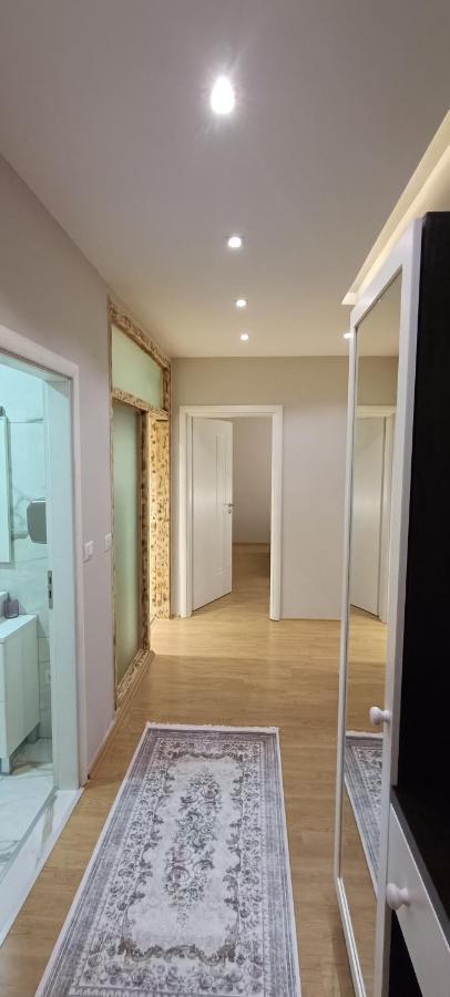 Luxury Blloku Tirana Apartment Екстериор снимка